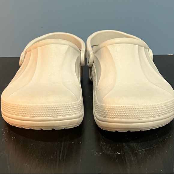 Crocs Classic Comfort Clogs Tan Beige Slip On Adult Unisex Sizes Male 8 Women 10 - Picture 2 of 6